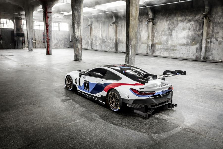  BMW M8 GTE 2018 года  (фото 12 из 43)